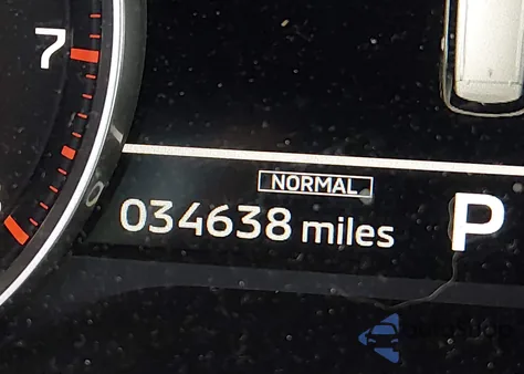 2024 Mitsubishi Outlander Se 2.5 2Wd из США, поврежденный, VIN JA4J3VA85RZ043541